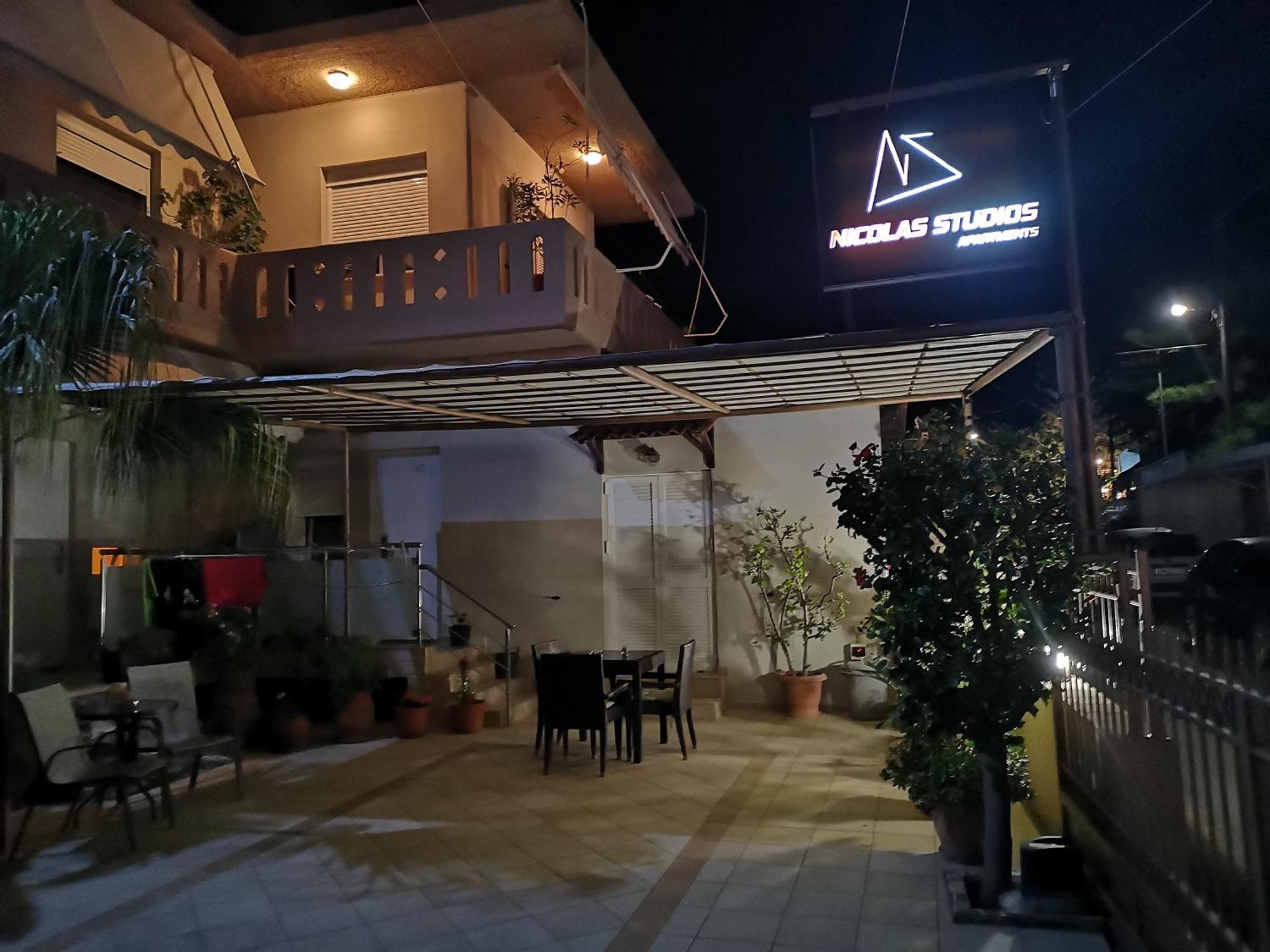 Agia Marina Nicolas Studios & Apartments المظهر الخارجي الصورة